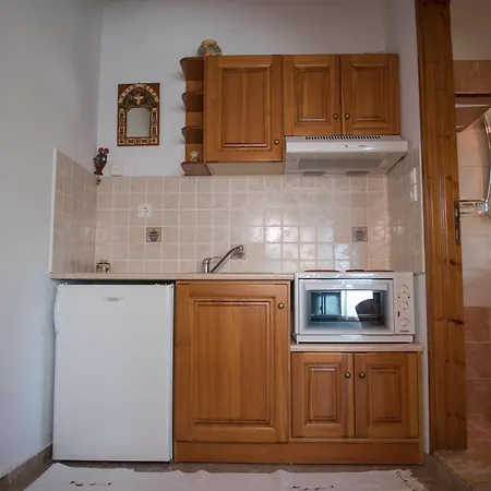 Traditional Mansion Kliaris Pensión *